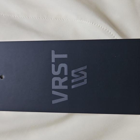 VRST 5" accelerate pale yellow running shorts, size XL, NWT - Picture 2 of 8